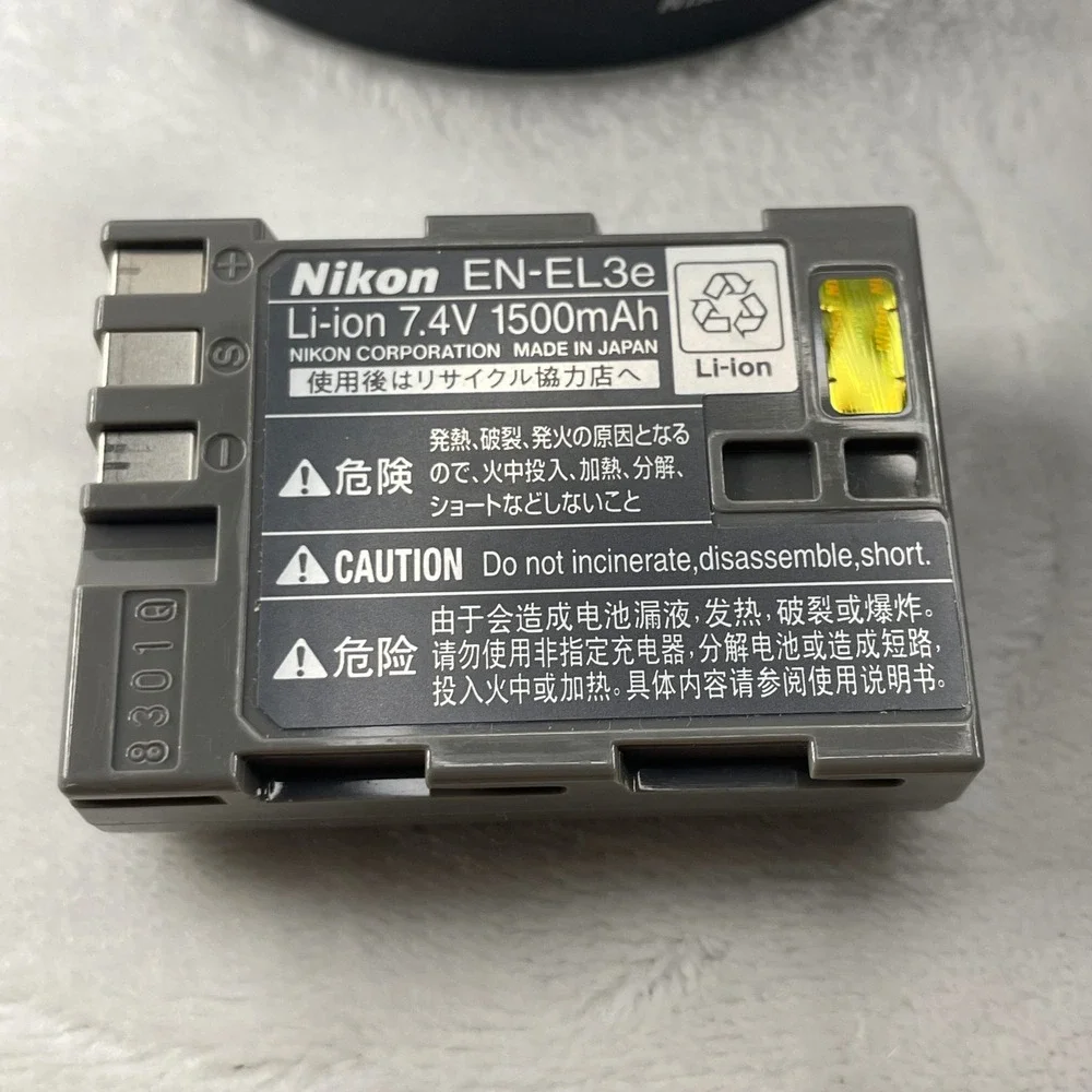 Nikon D300 Accessory Bundle MH-18a Charger EN-EL3e Battery HB-35 Hood Manuals
